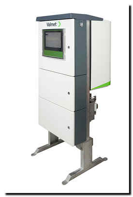 The process sampling device is safely accessible without a process shutdown.