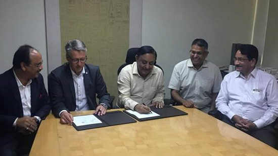 Contract signing at ITC in Secunderabad. From left NK Jain and Jussi Mäntyniemi from Valmet, Sanjay K Singh, Vadiraj Kulkarni and Nagahari K from ITC.