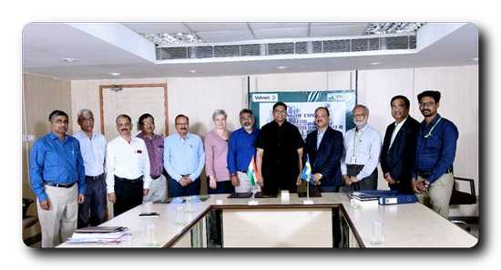 Managing Director and the mill management team of TNPL together with Valmet’s sales management team